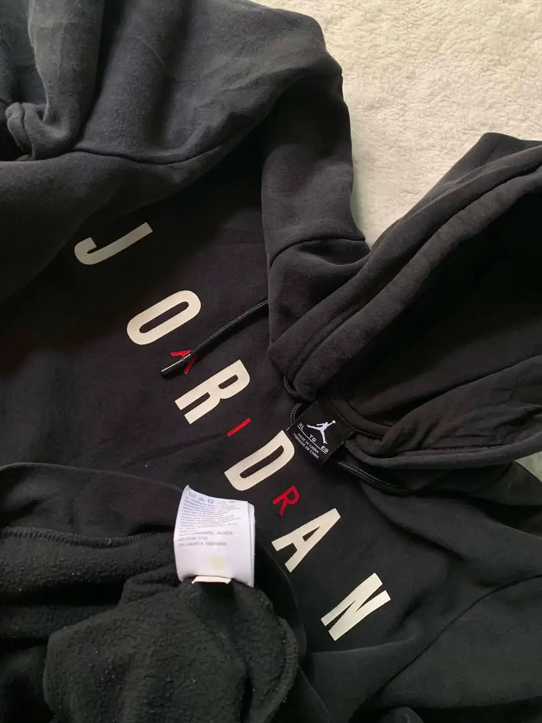 Sweat à capuche Jordan noir 3
