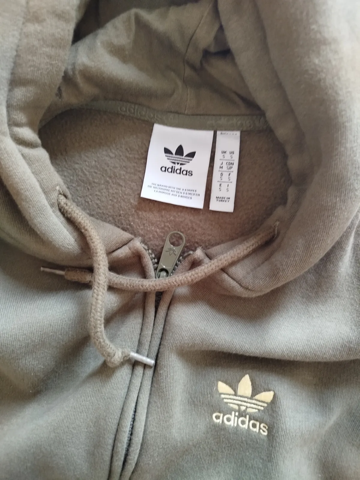 Adidas Sweatshirt à capuche gris taupe 3