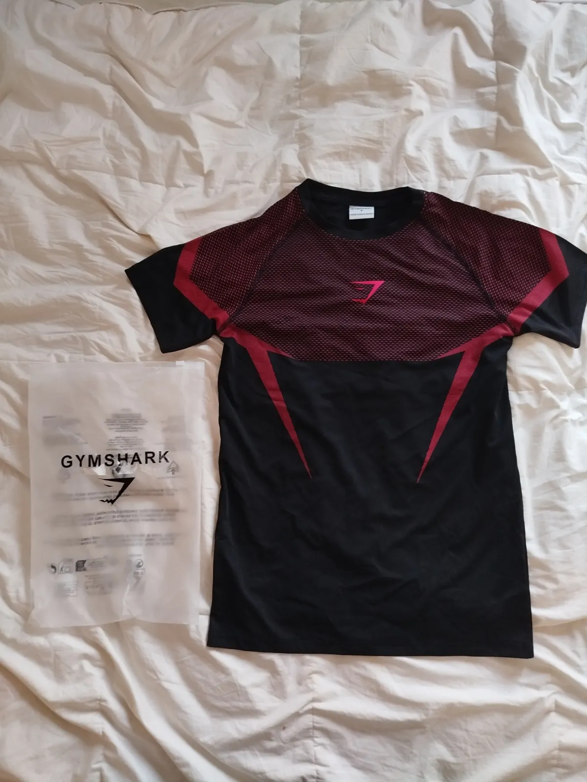T-shirt Gymshark noir taille S 3