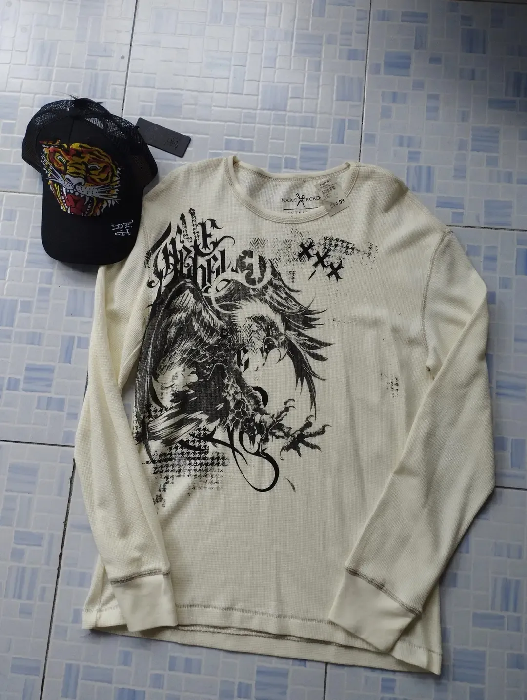 Sweatshirt beige motif dragon noir 4