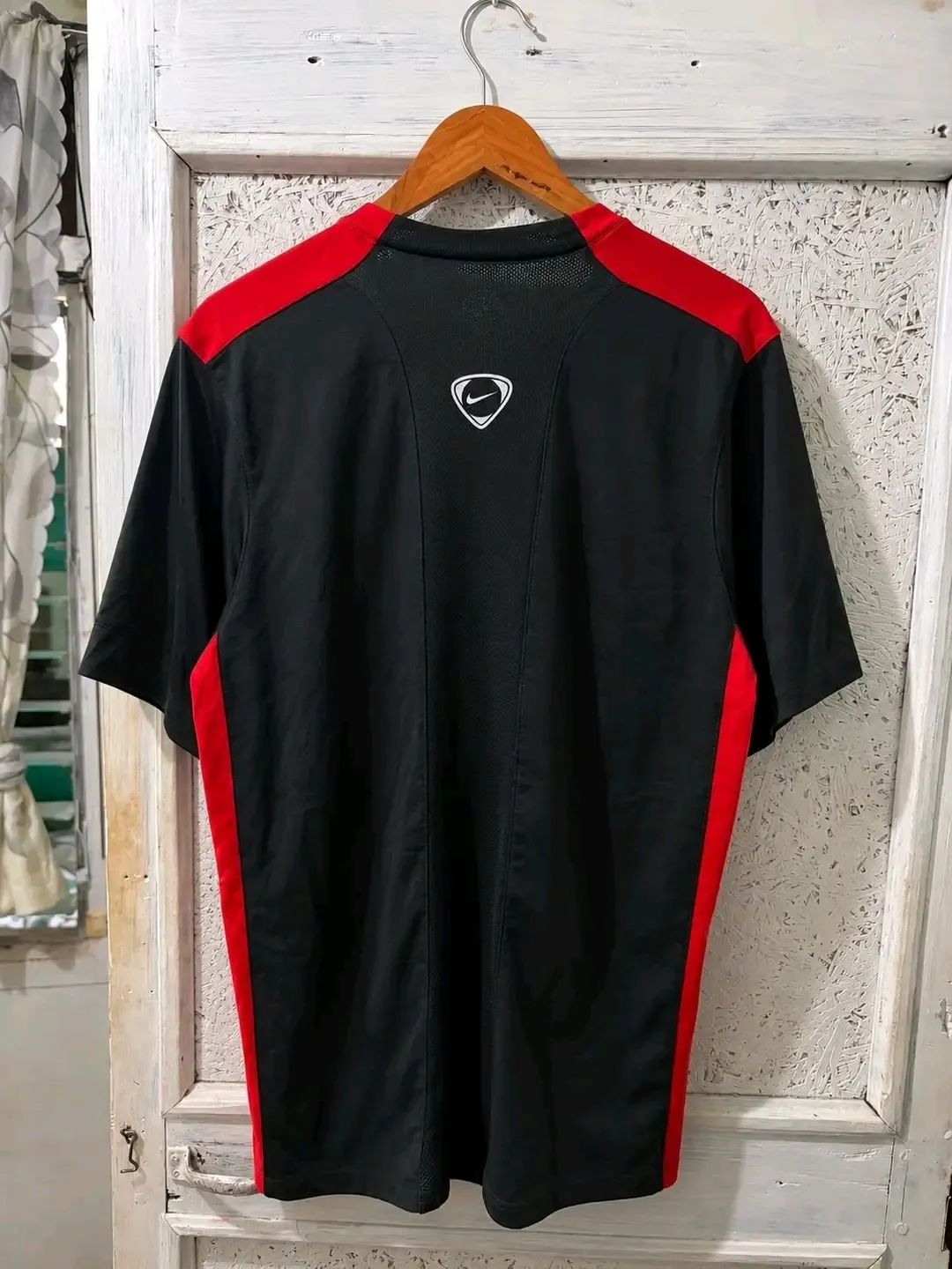Nike T-shirt Black Red Number 90 3