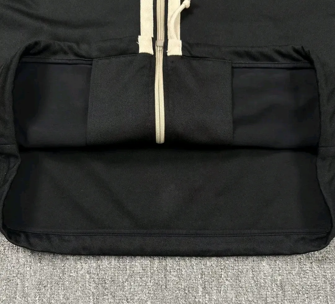 Gucci veste de sport noir bande GG or 2