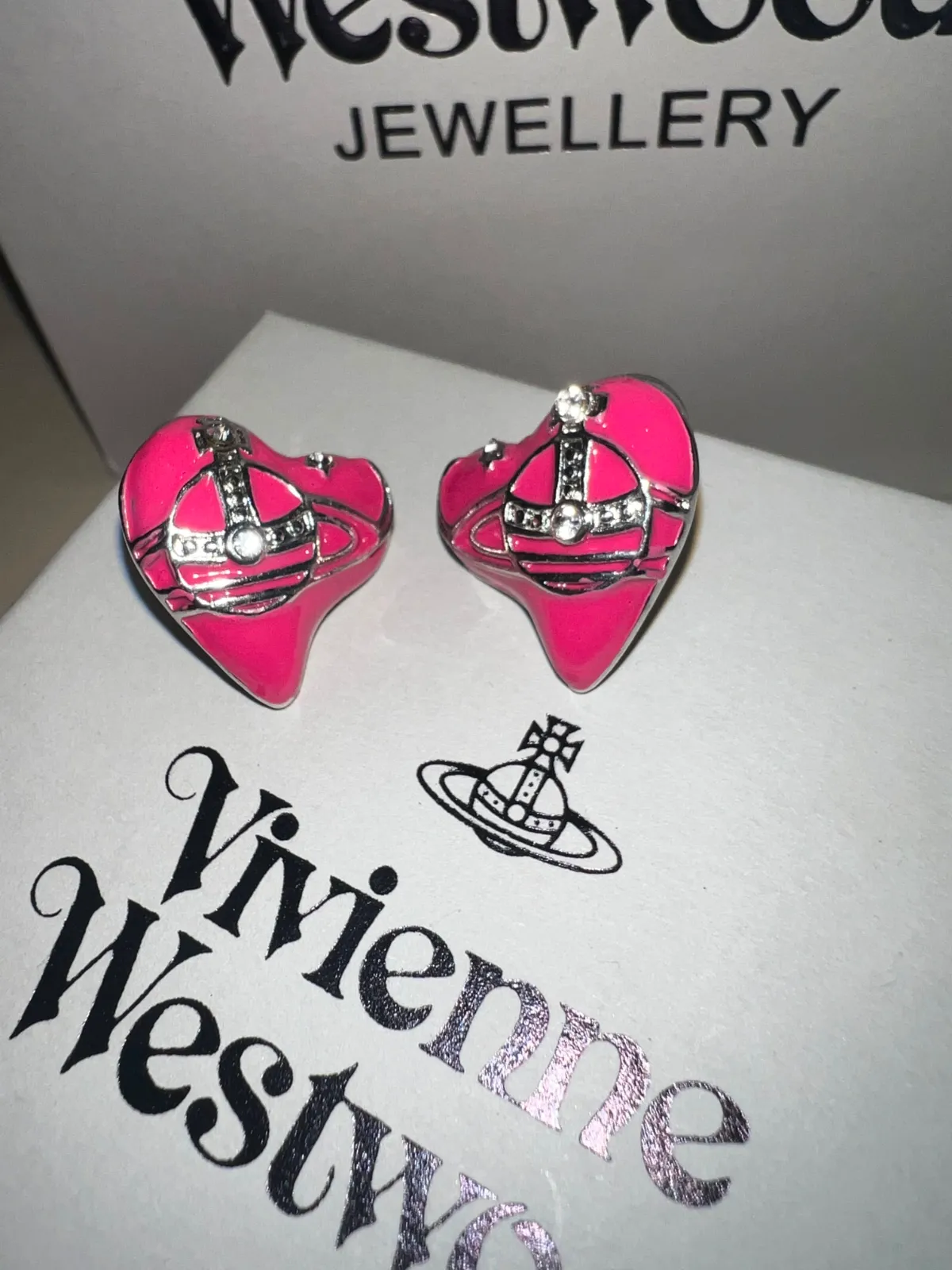 Boucles d'oreilles Vivienne Westwood cœurs fuchsia 3
