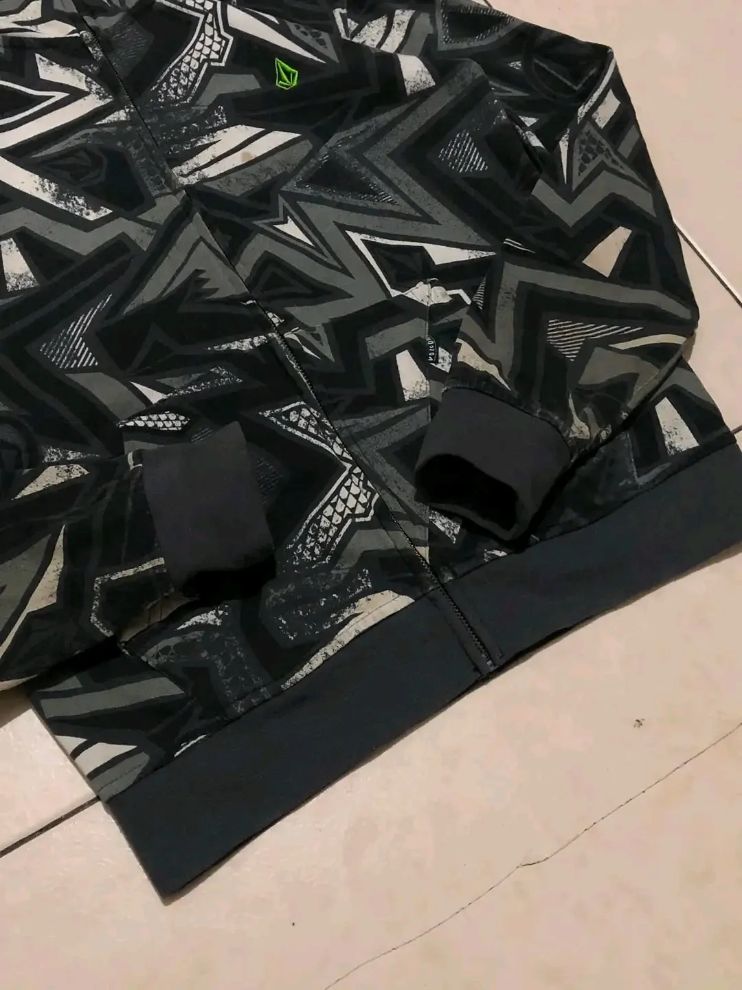 Black graphic windbreaker with teeth design 2