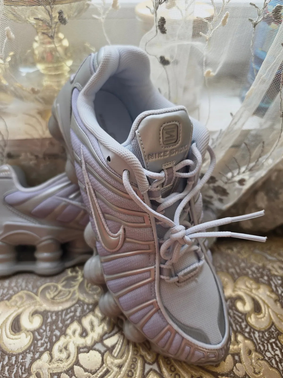 Baskets Nike Shox TL argentées – Nike – taille EU 40 5