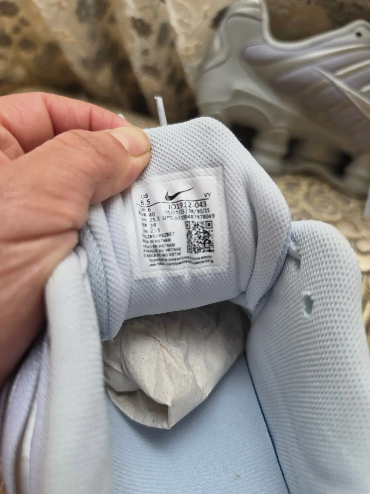Baskets Nike Shox TL argentées – Nike – taille EU 40 4