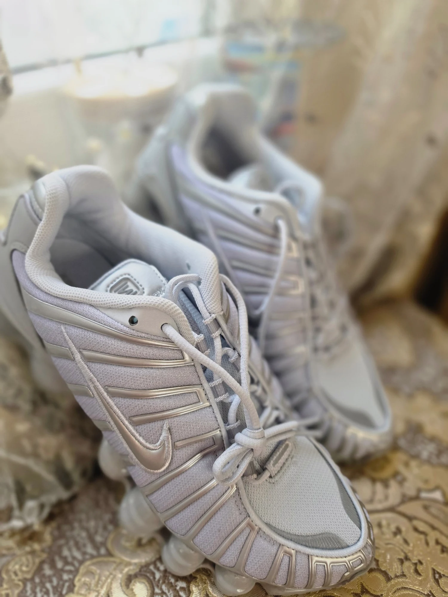 Baskets Nike Shox TL argentées