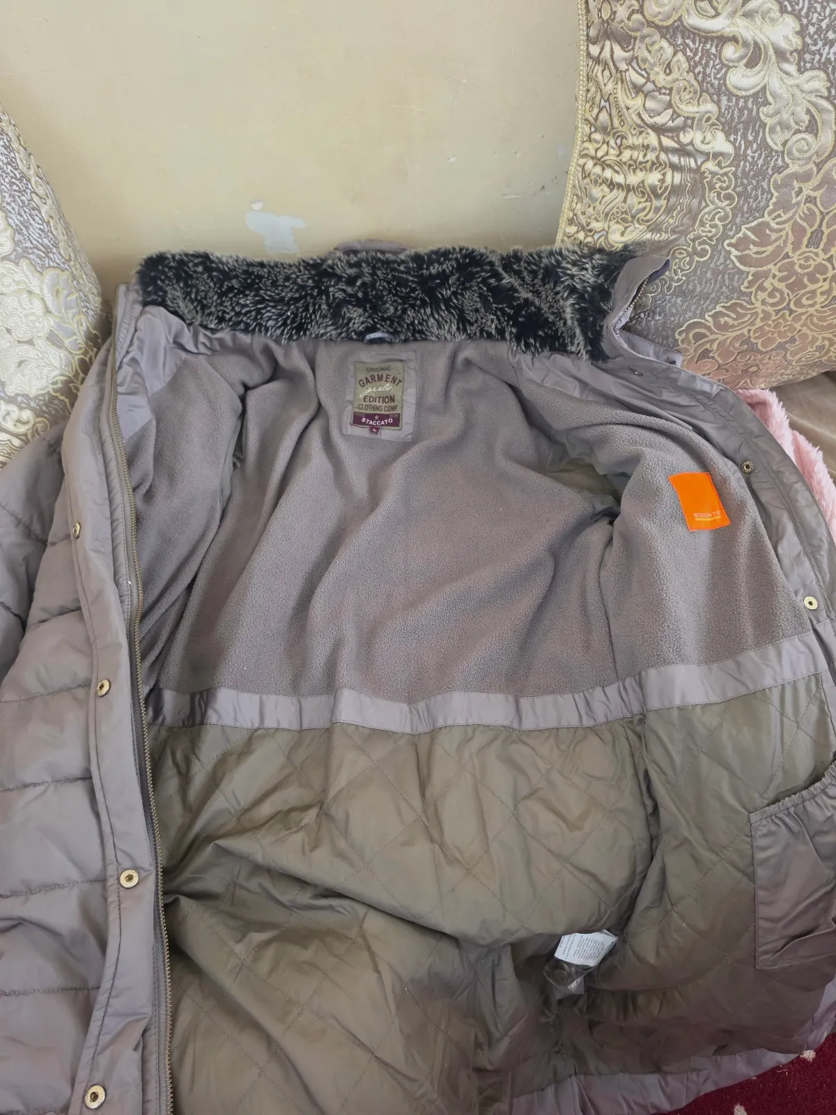 veste fille taille 164. très bon état  – staccato – taille 14 ans 8
