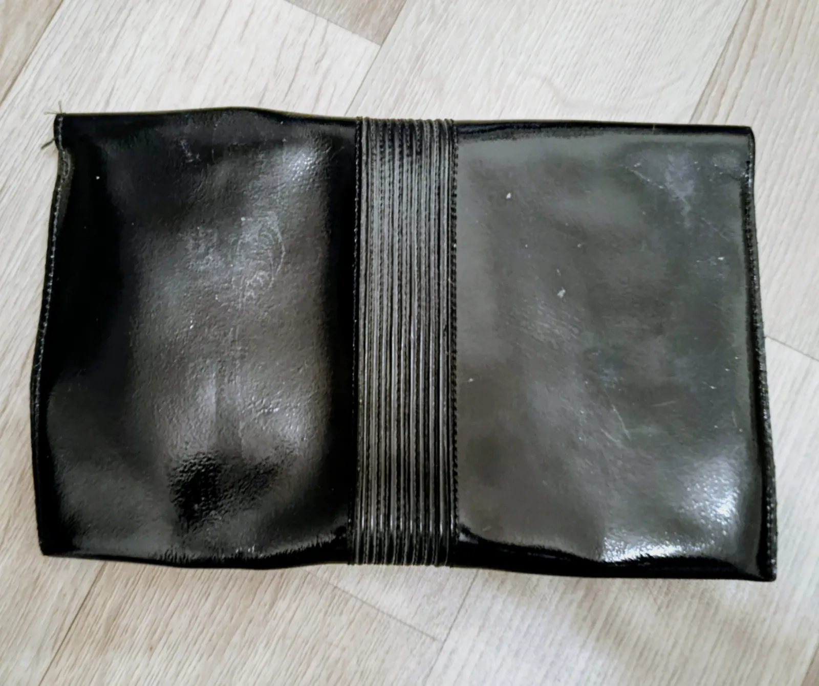 Pochette vintage Vimar Paris en cuir verni noir – Vimar – taille Taille unique 2