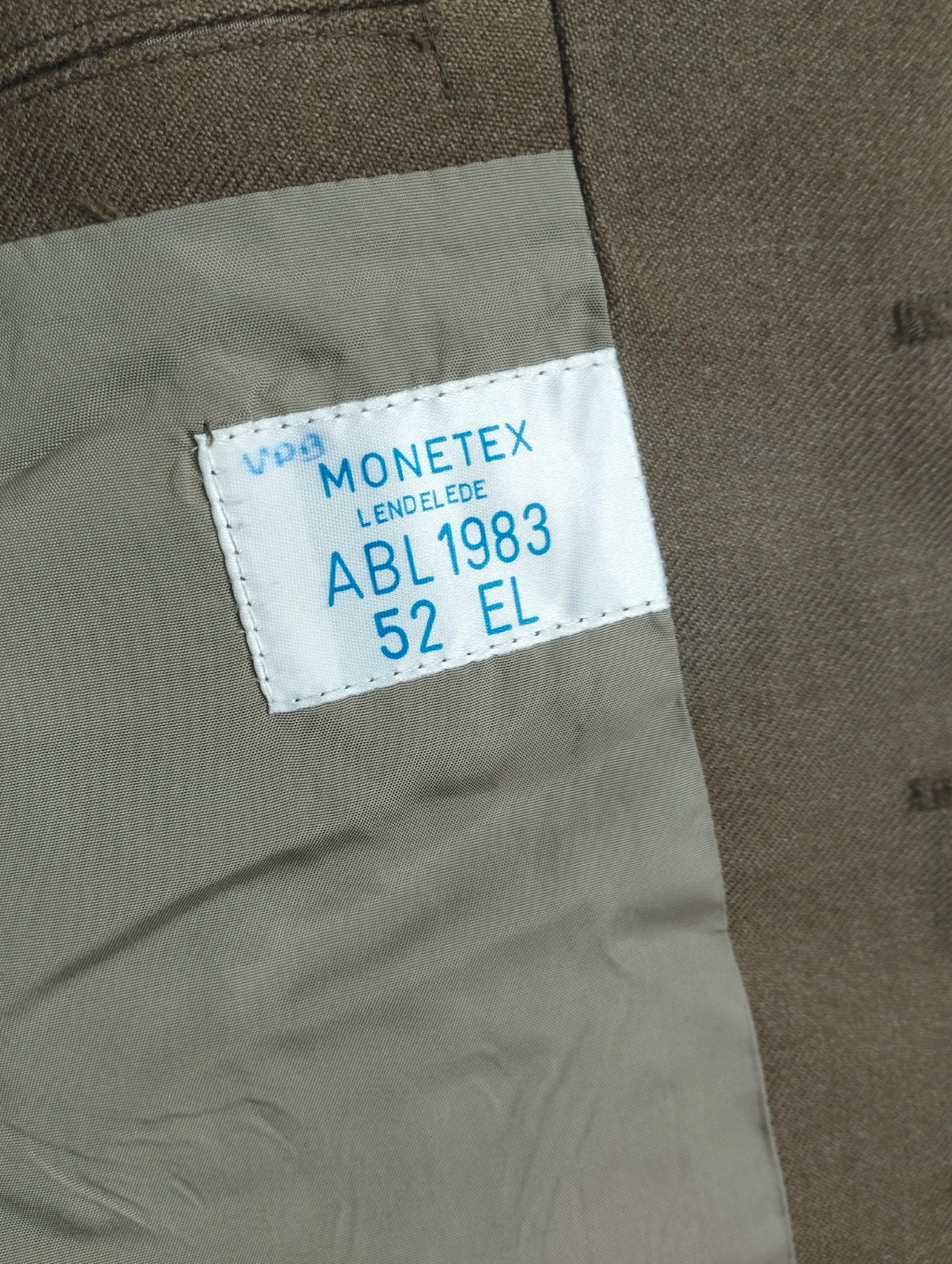 Costume militaire – monotex – taille L 3