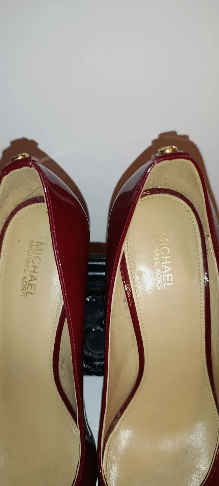 Escarpins vernis bordeaux Michael Kors – Michael Kors – taille EU 38 2