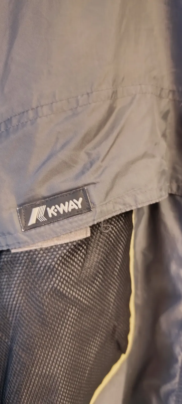 Veste coupe-vent vintage K-Way zippée à capuche – Fila – taille XL 3