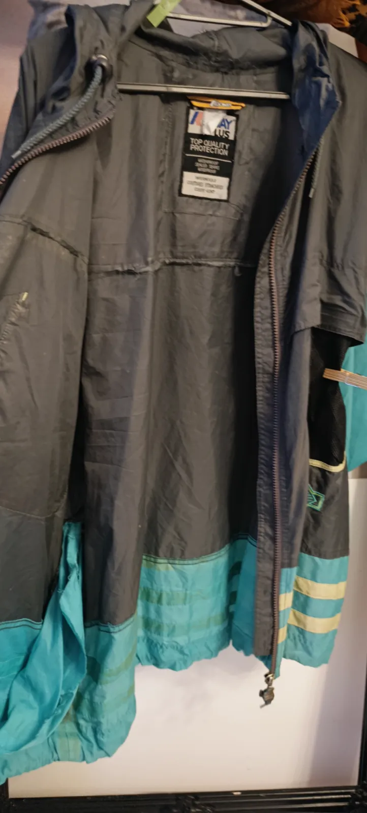 Veste coupe-vent vintage K-Way zippée à capuche – Fila – taille XL 6