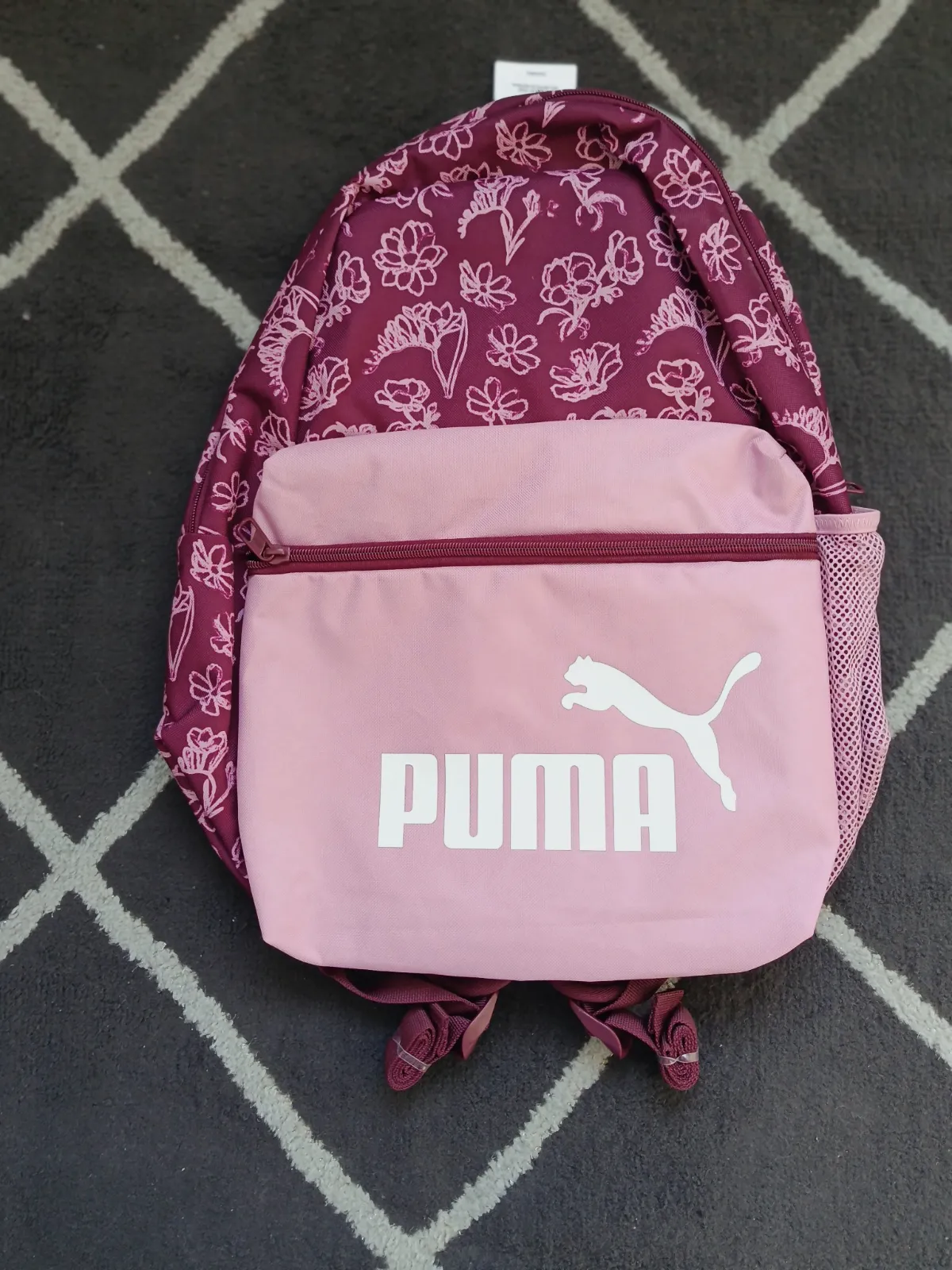 Sac à dos Puma bordeaux et rose pâle à fleurs