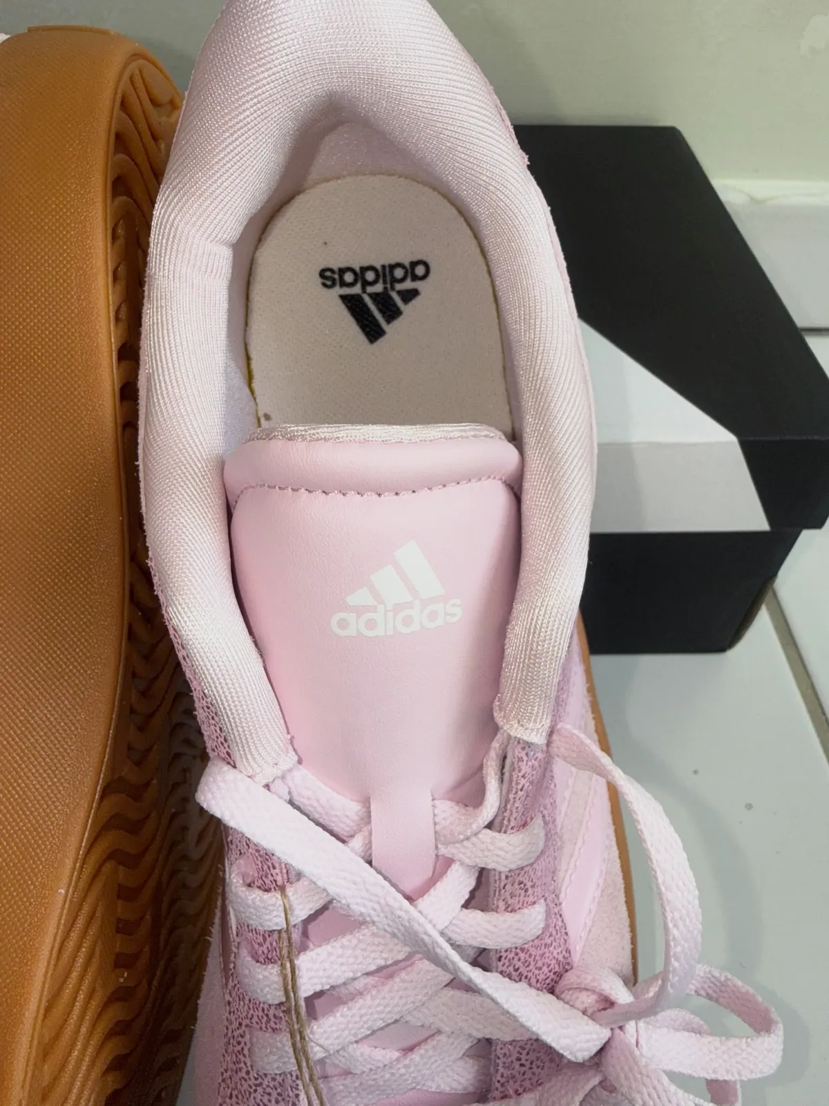 Baskets Adidas roses en daim – Adidas – taille EU 40 4