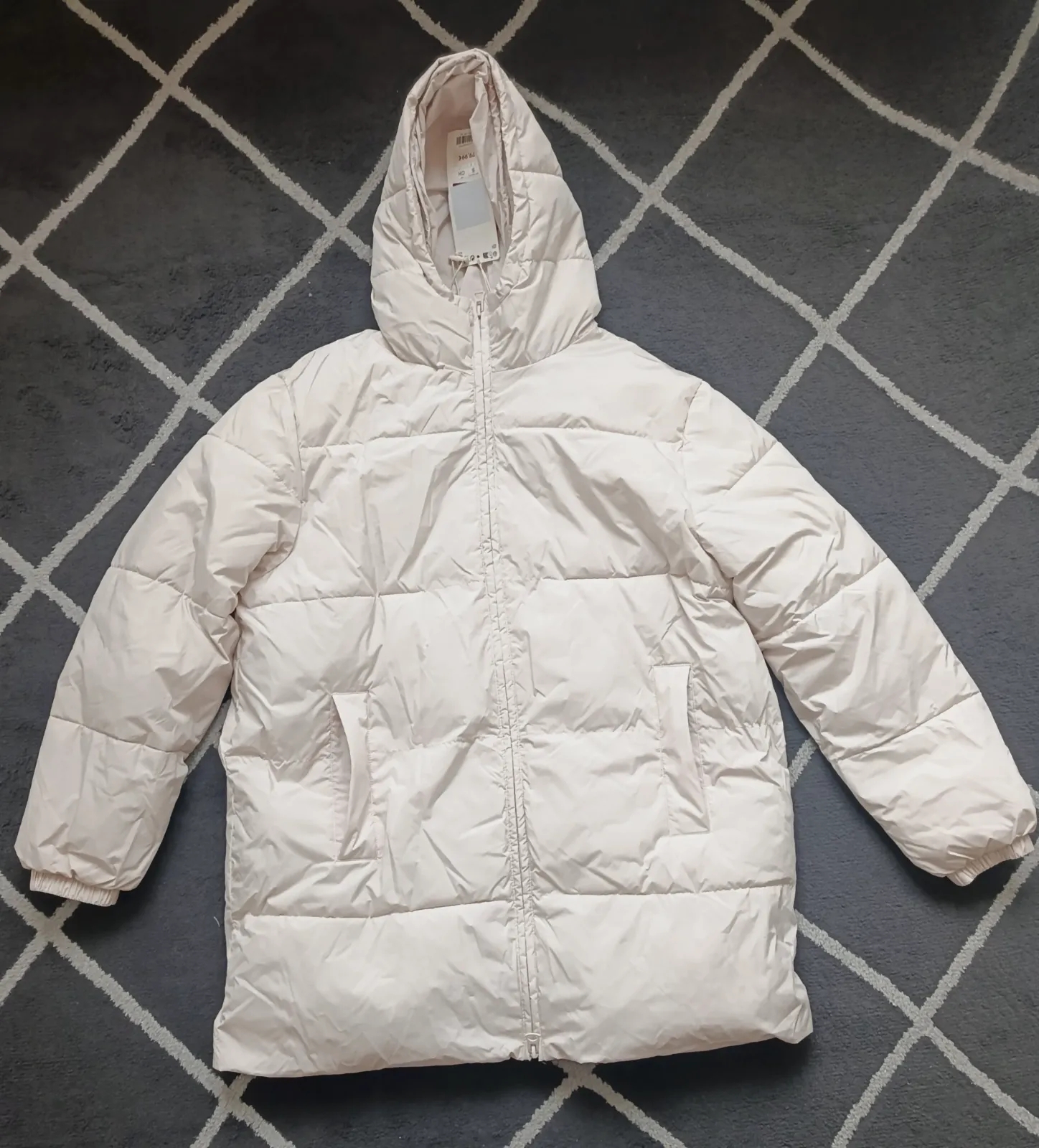 OYSHO Doudoune longue à capuche blanc cassé