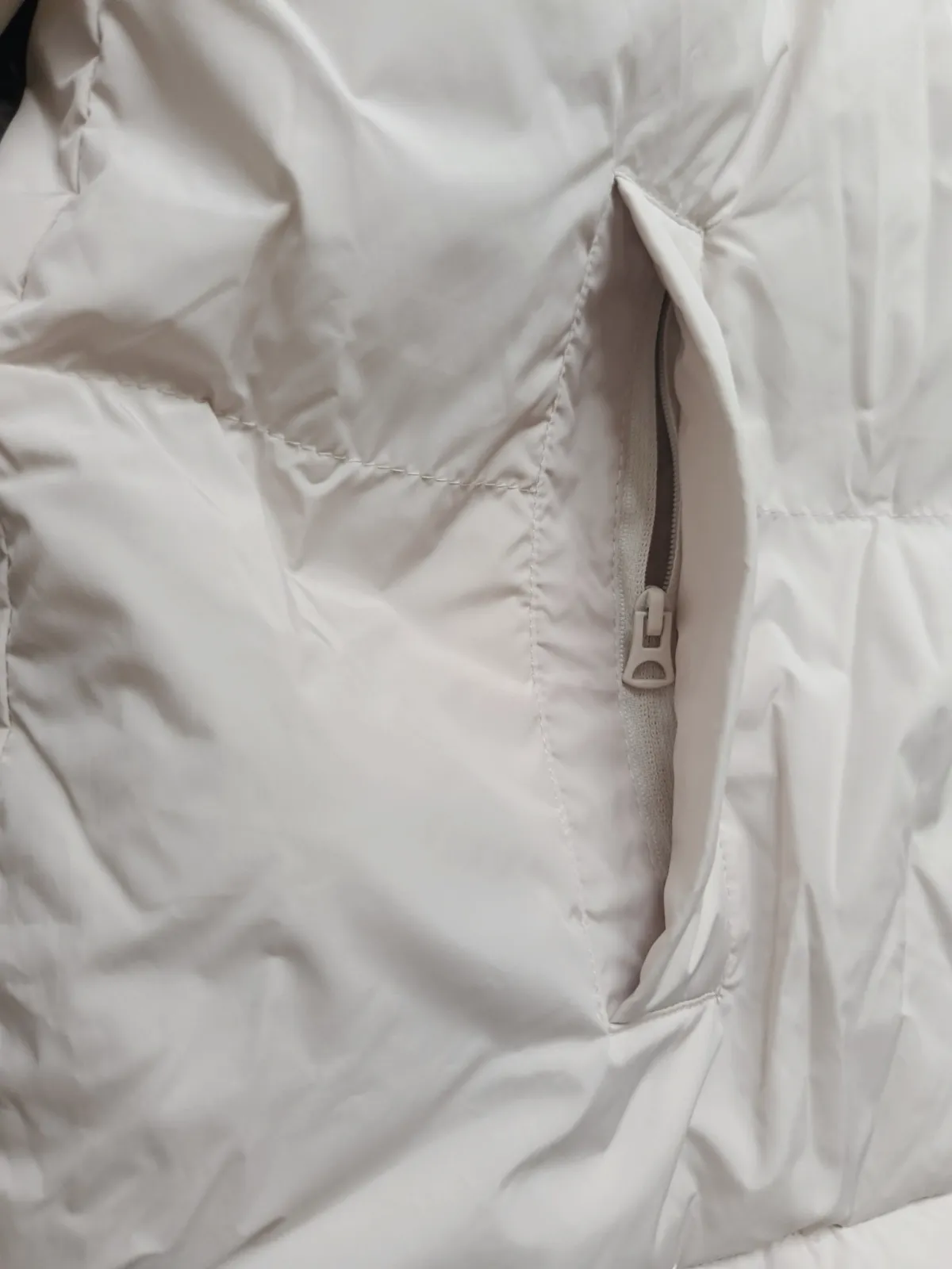 OYSHO Doudoune longue à capuche blanc cassé – Oysho – taille S 8