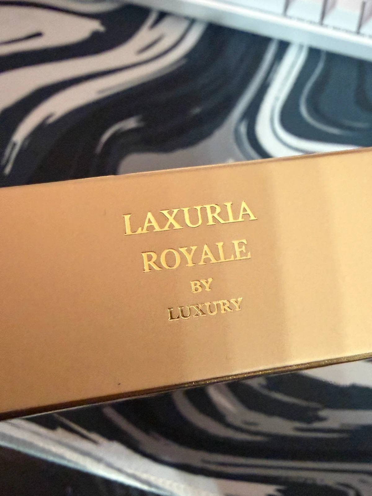 Perfume Laxuria Royale – laxuria royal 2
