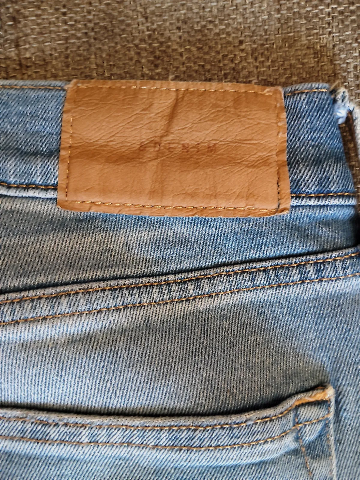 Jean bleu délavé coupe droite – H&M – taille L 4