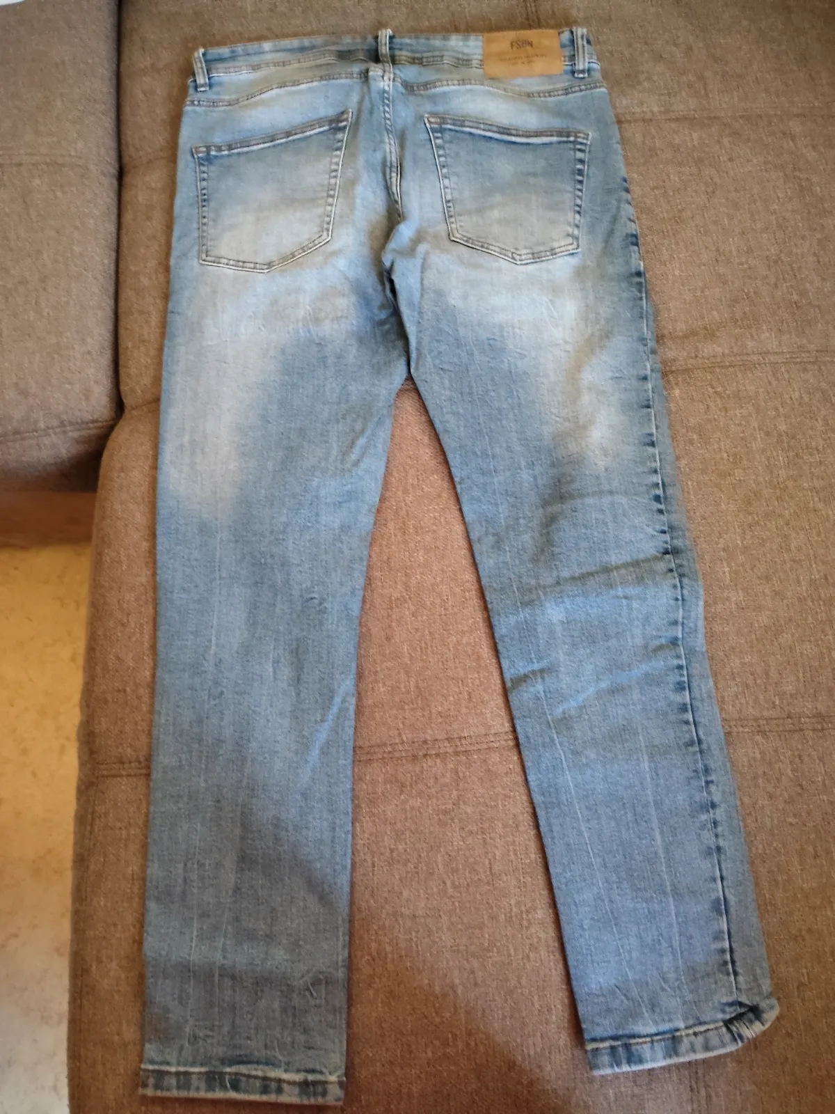 Jean bleu délavé FSBN – FSBN – taille Taille unique 2