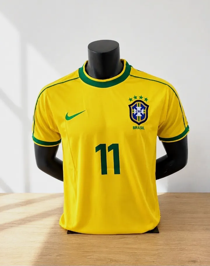Maillot de football Brésil Nike flocage 11 – Nike – taille L 4