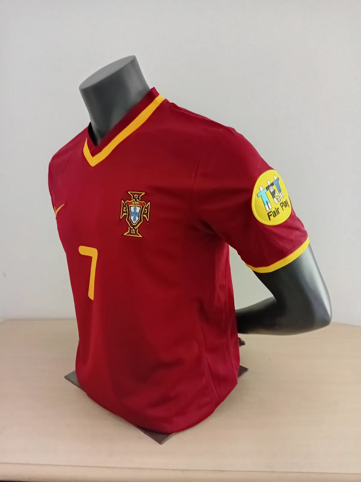Maillot Nike Portugal Figo 7 Euro 2004 – Nike – taille L 3