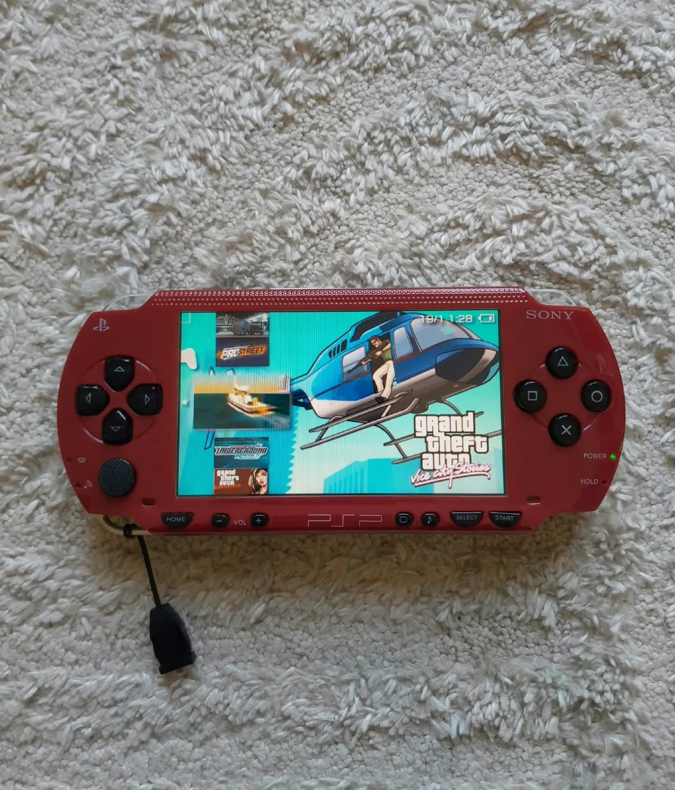 Console portable Sony PSP rouge / 32go / 500 jeux – Sony 2