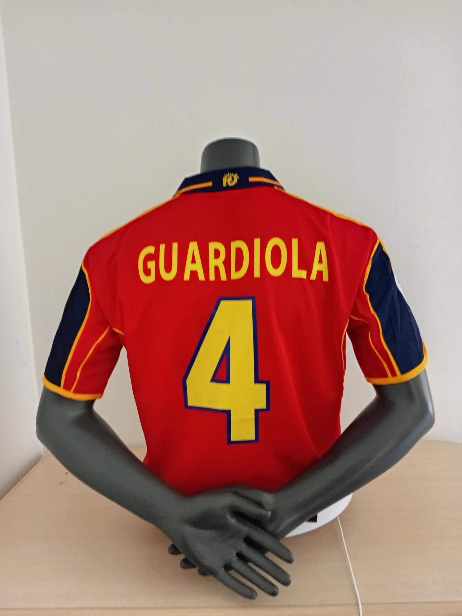 Maillot Adidas Espagne Guardiola n°4 Euro 2000