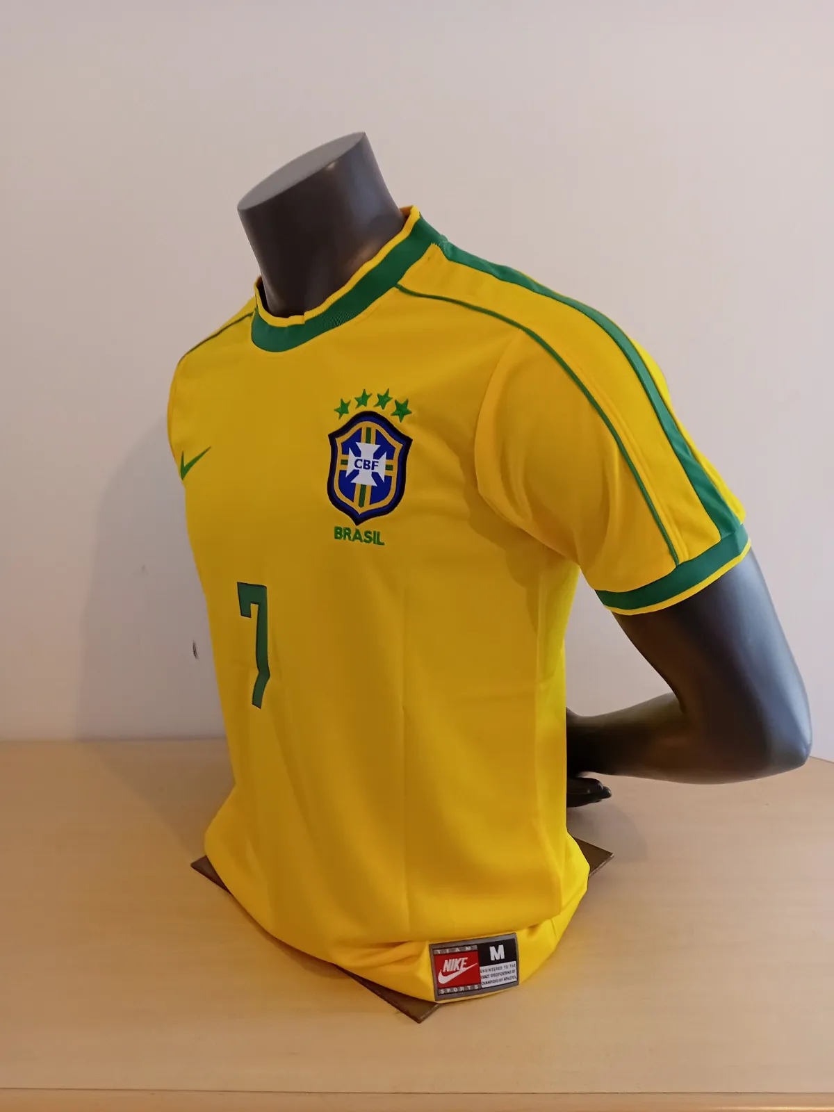 Maillot de football Brésil Nike Ronaldinho 7 – Nike – taille S 4