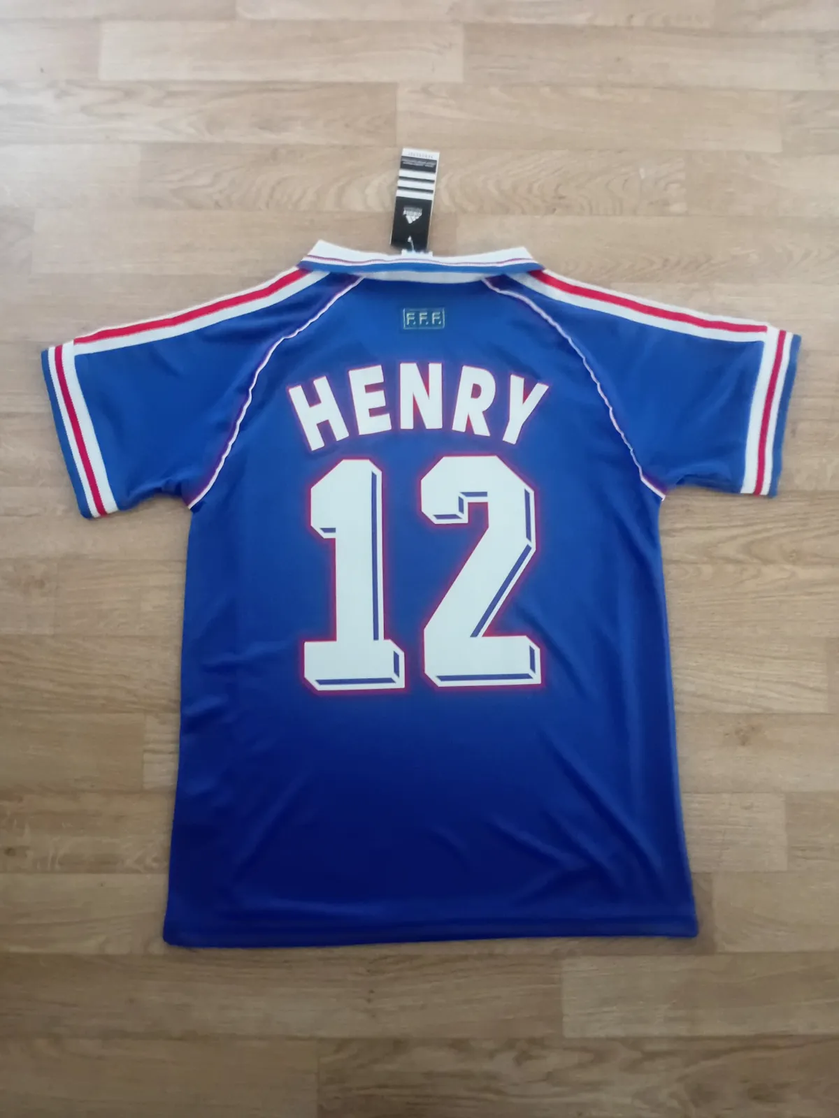 Maillot de football France 98 Adidas Henry 12 – Adidas – taille L 6