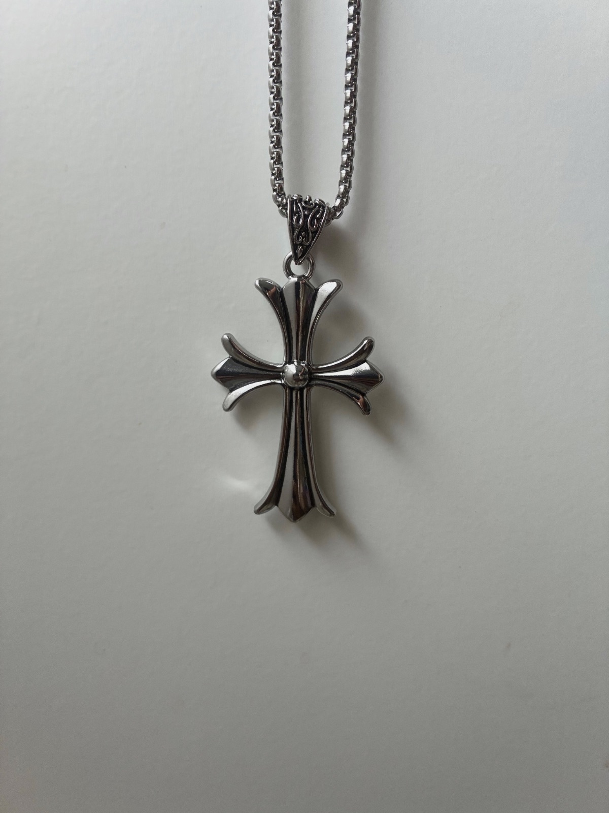 Collier pendentif croix gothique argenté – Chrome – taille Taille unique 2