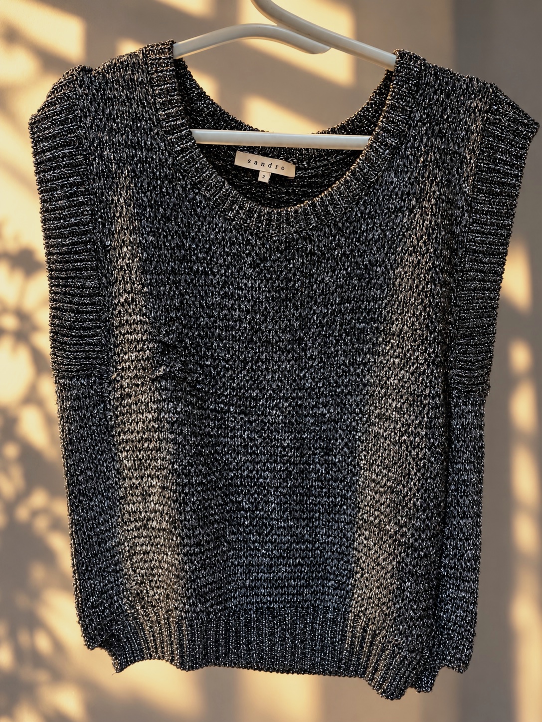 Pull sans manches Sandro en maille métallisée noir