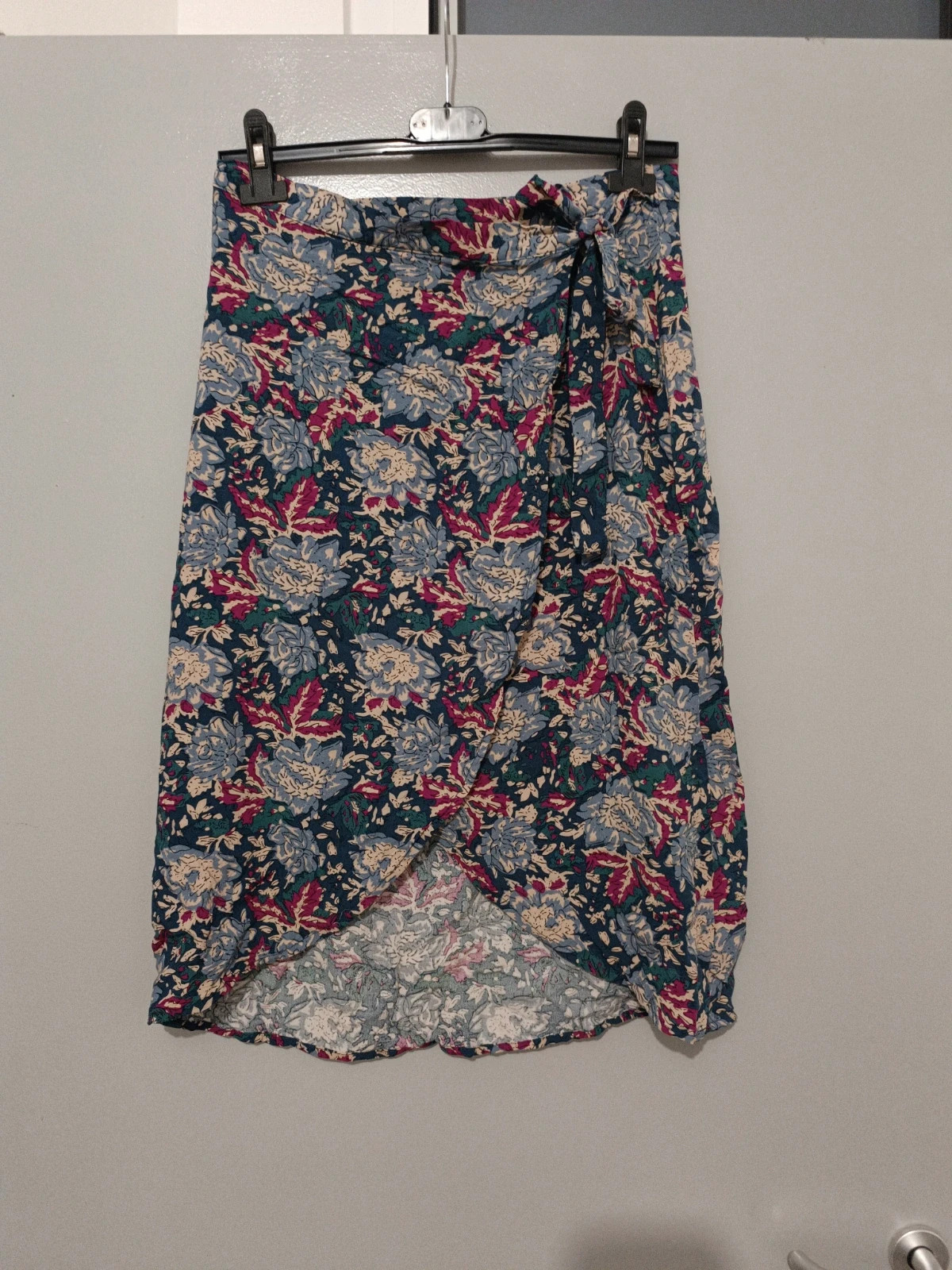 Belle jupe – Gambettes Box – taille M / 38 / 10