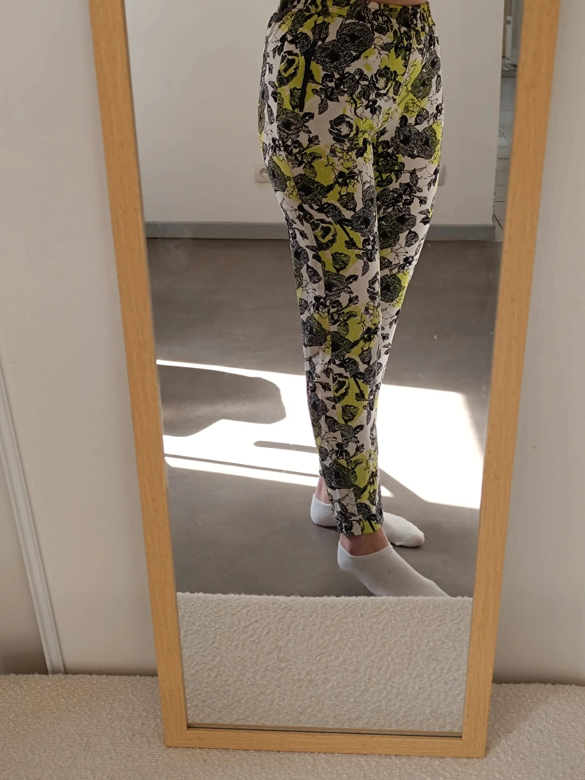 pantalon – GUESS – taille M / 38 / 10 4