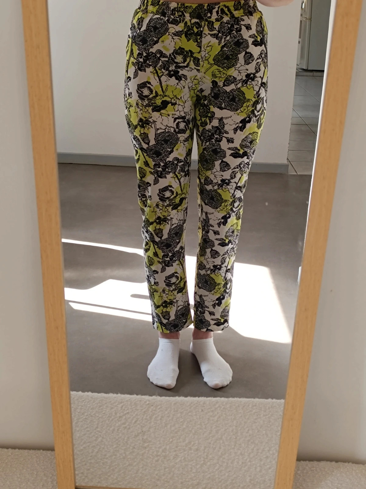 pantalon – GUESS – taille M / 38 / 10 5