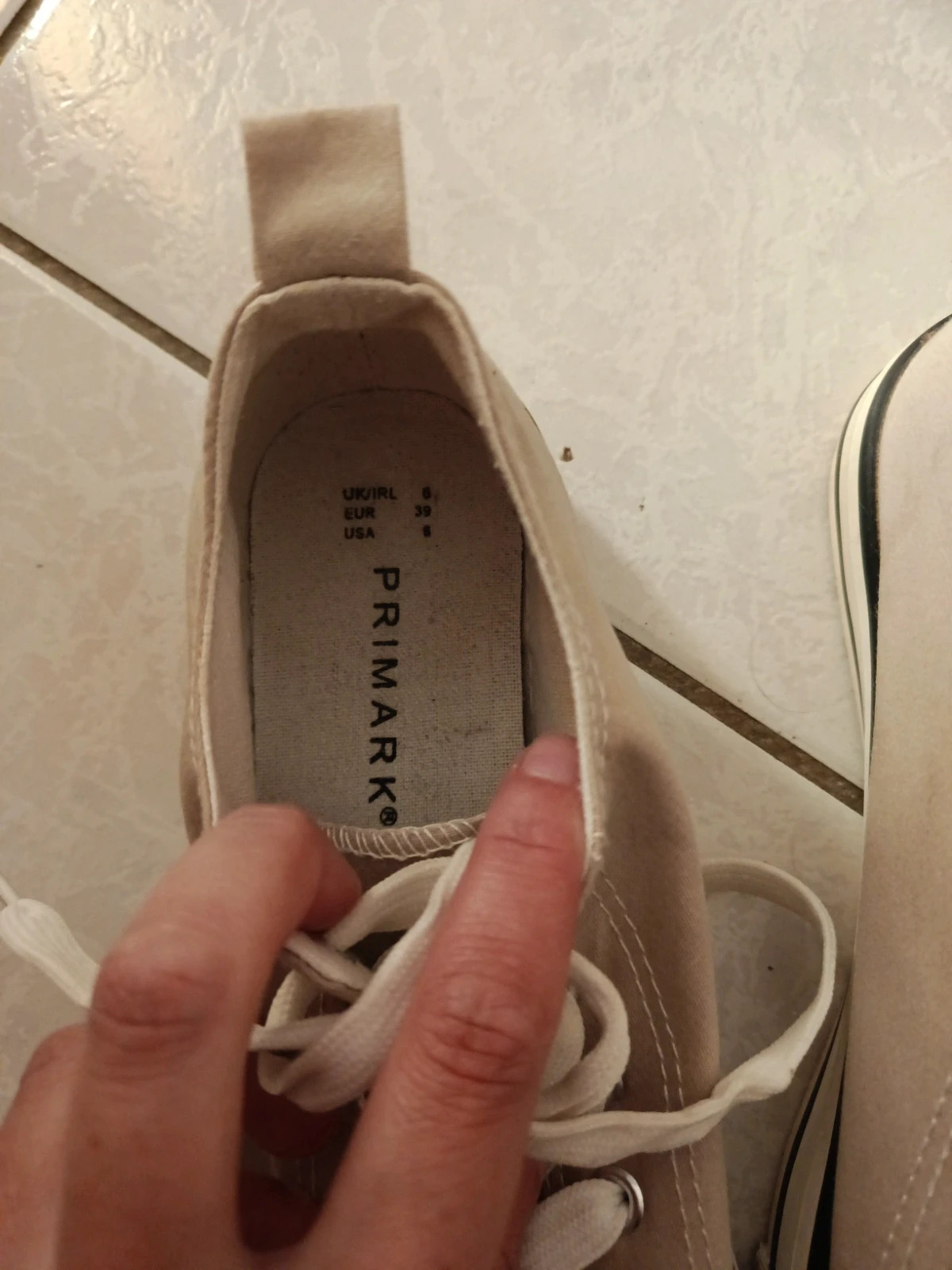 Converses – Primark – taille 39 5