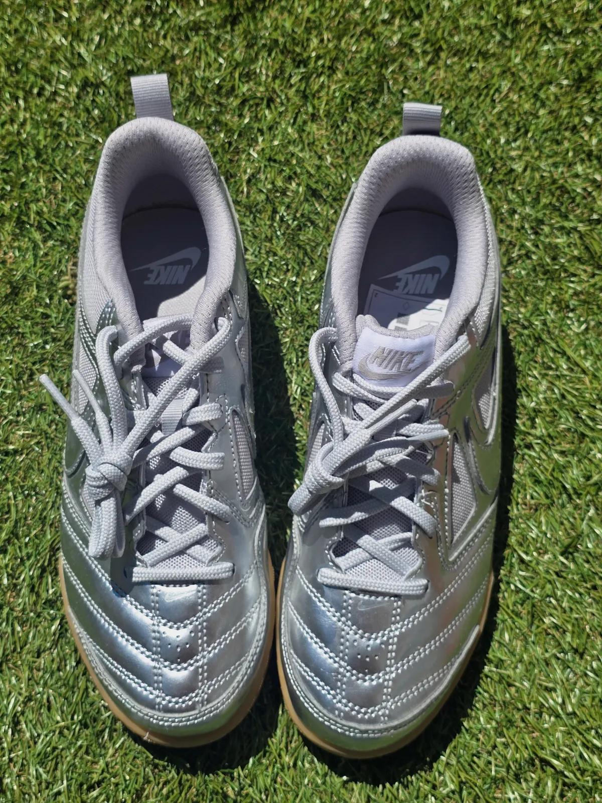 Nike Gato LV8 Metallic Silver Sneakers Size 36 – Nike – taille UK 4 5