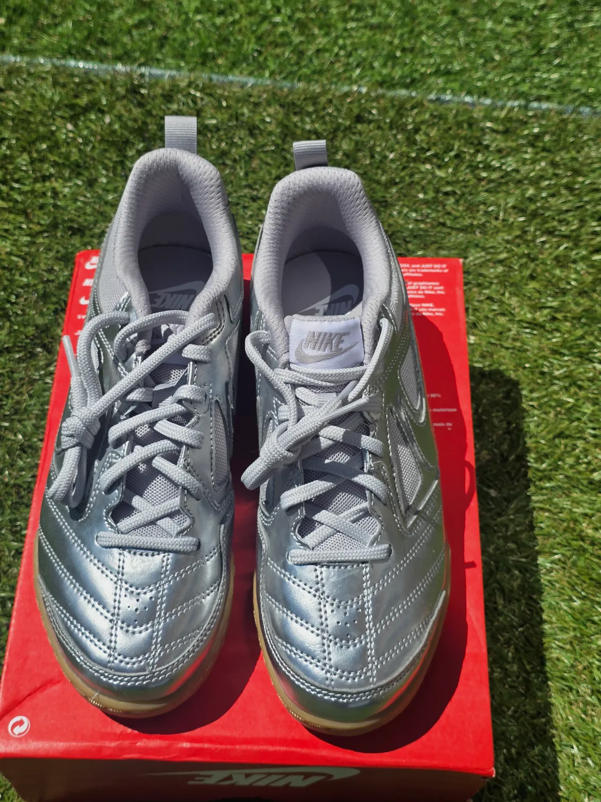 Nike Gato LV8 Metallic Silver Sneakers Size 36 – Nike – taille UK 4 2