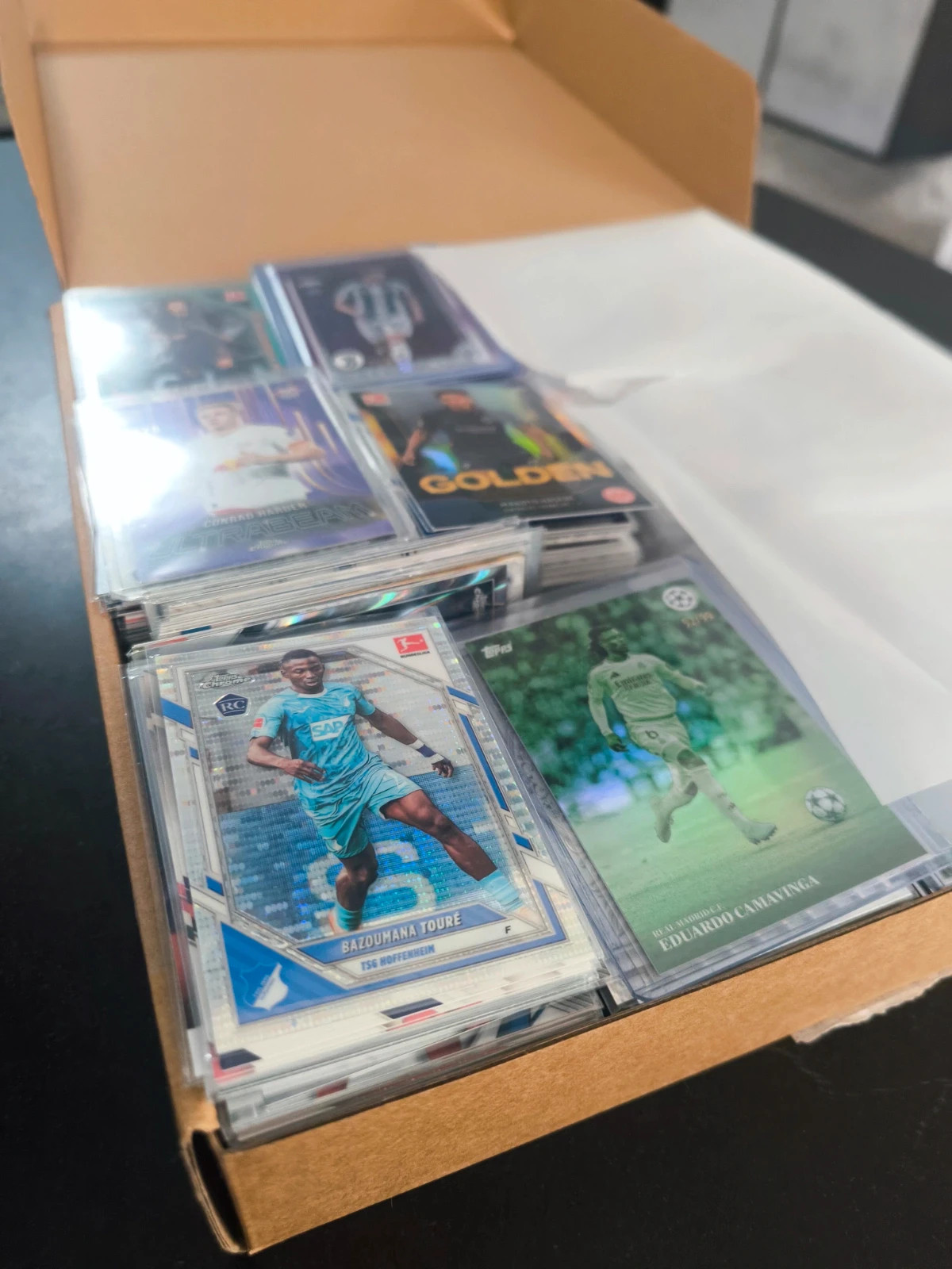 LOT cartes foot Topps Chrome Panini Match Attax – numérotées, RC, refractors – rare – Topps 4