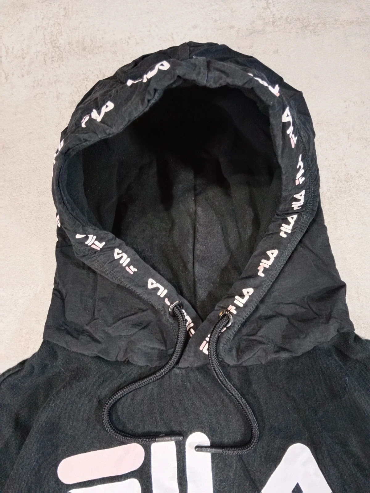 Fila - Hooded Cropped Sweatshirt Black - Big White Pink Logo - Size S/10 – FILA – taille S / 36 / 8 4