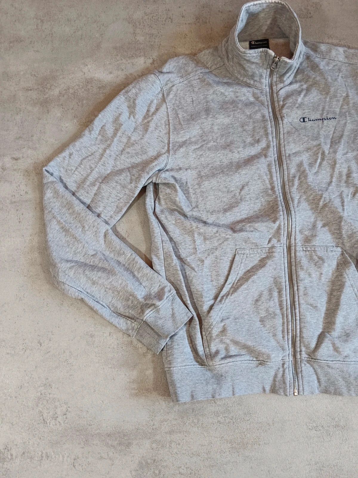 Champion - Grey Full Zip Sweatshirt - Embroidered Logo - Authentic Athletic - Size M – Champion – taille M 2