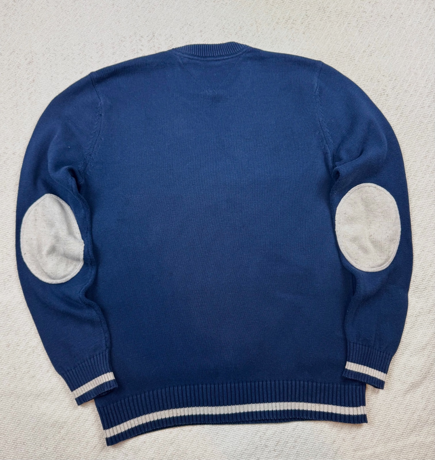 Pull bleu marine Tommy Hilfiger à grand H taille M  – Tommy Hilfiger – taille M 3