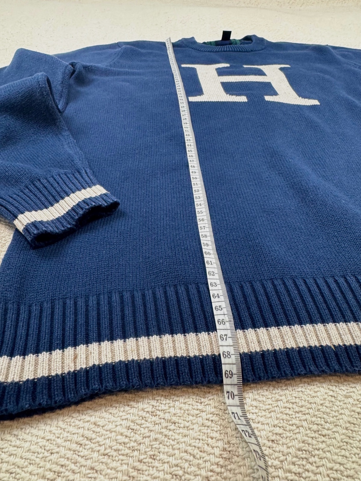 Pull bleu marine Tommy Hilfiger à grand H taille M  – Tommy Hilfiger – taille M 5