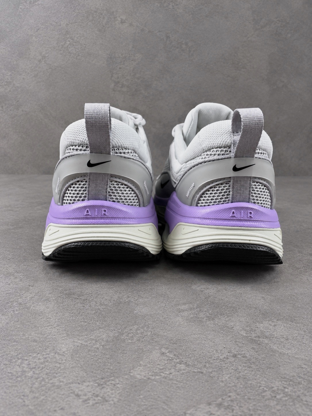 Baskets Nike Air Max Bliss grises et violines T 44.5 – Nike – taille EU 44 2