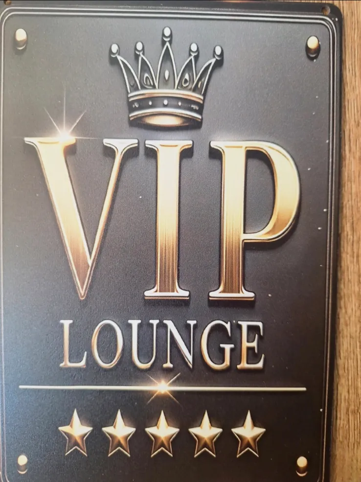 Cartel  placa Vintage VIP – LOCAL 2