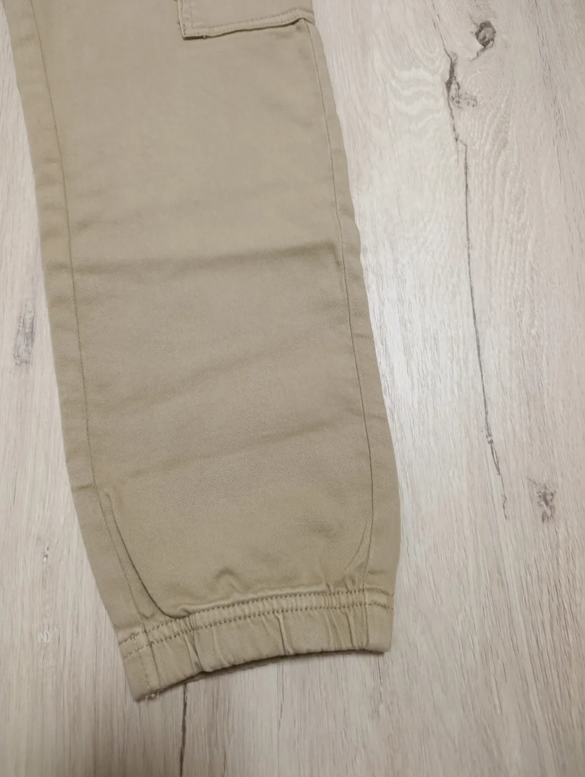 Pantalón cargo beige Zara 9/10 – Zara – taille 9 años 3