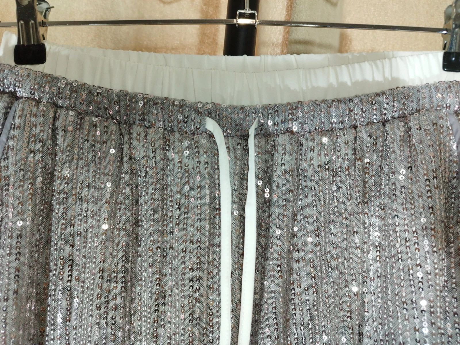 Pantalon à paillettes femme argenté – Shein – taille M / 38 / 10 4
