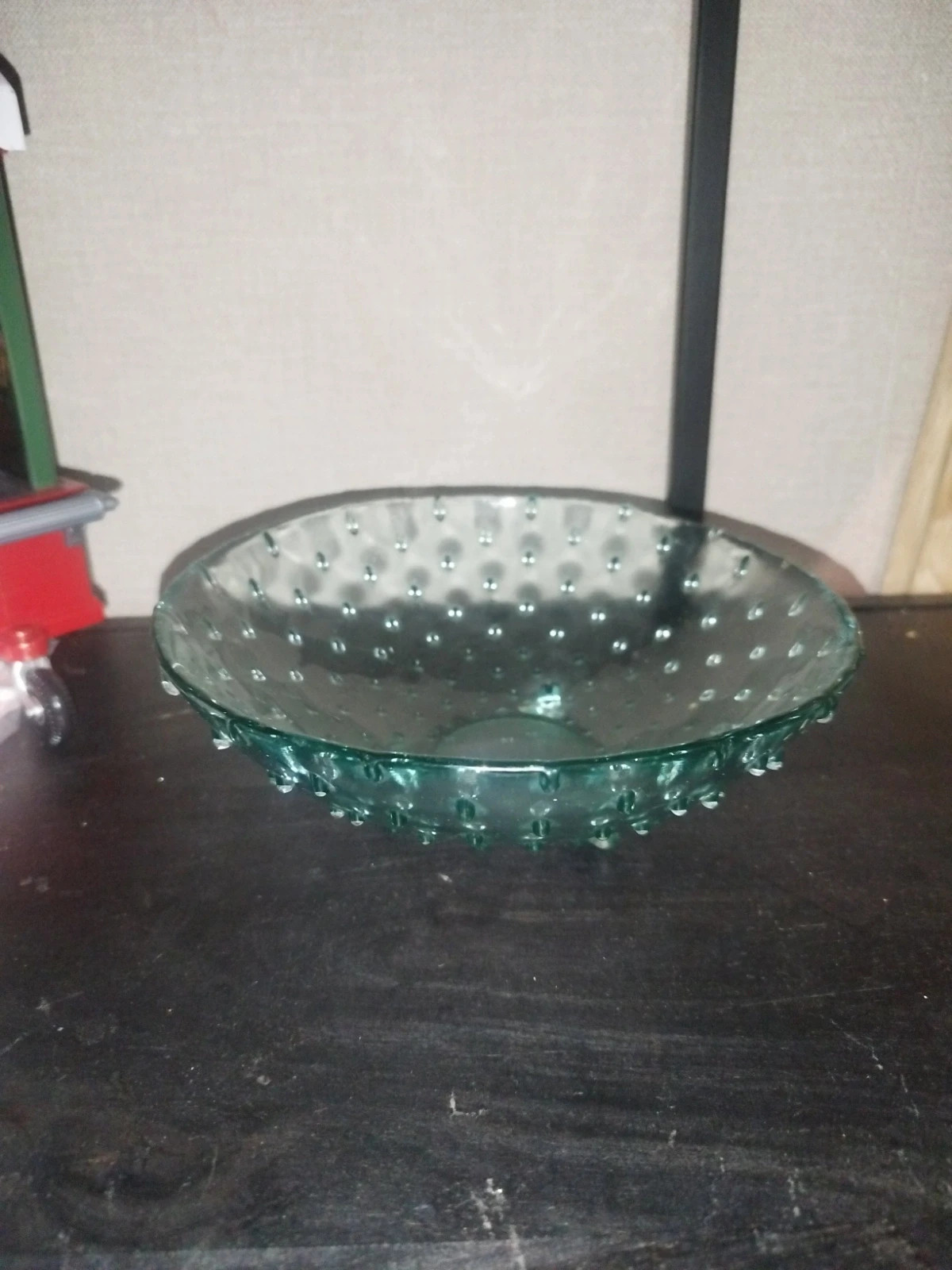 bol de service vintage en verre à motif de clous verts, sur pied – Vintage 3