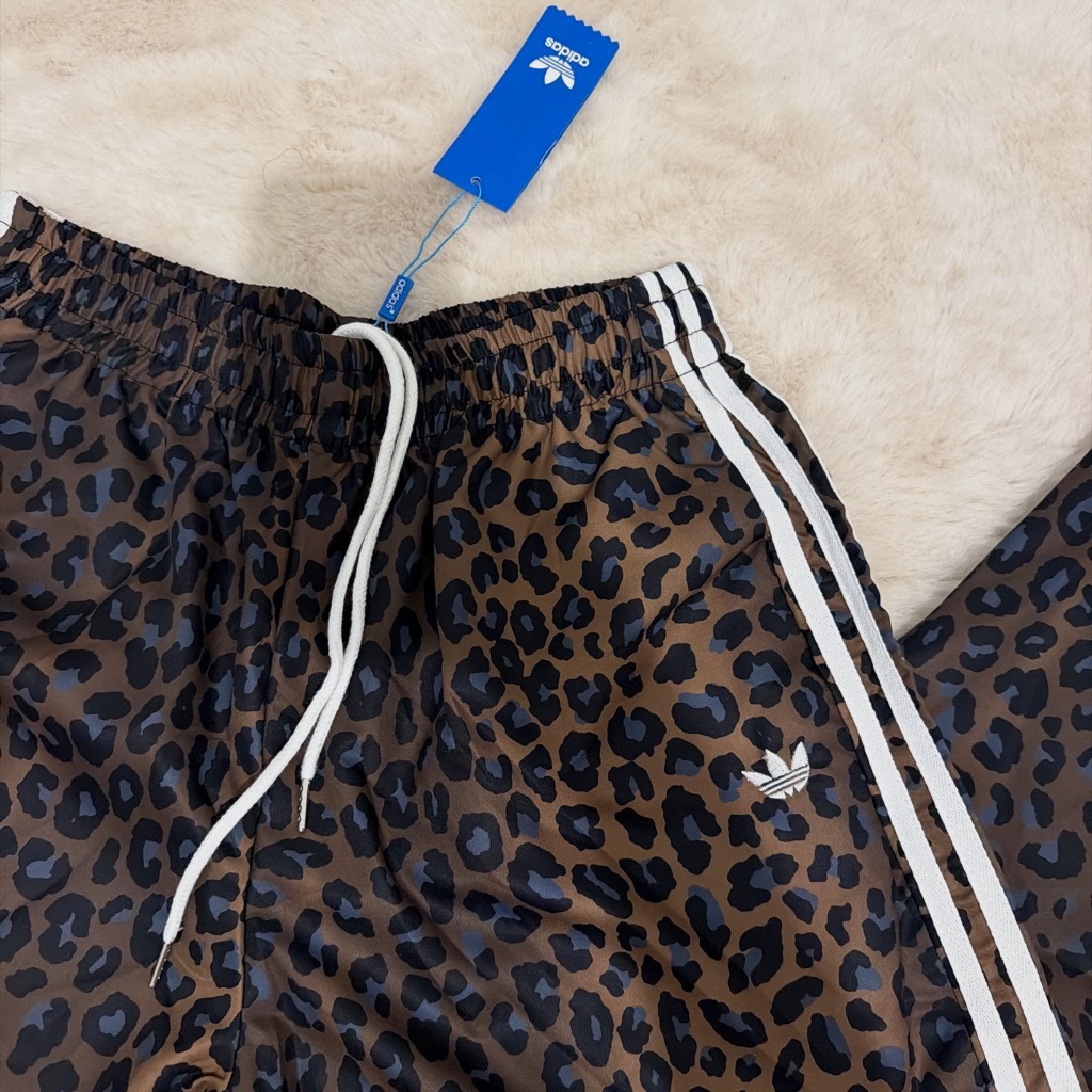 Pantalon adidas léopard  – Adidas – taille M 2