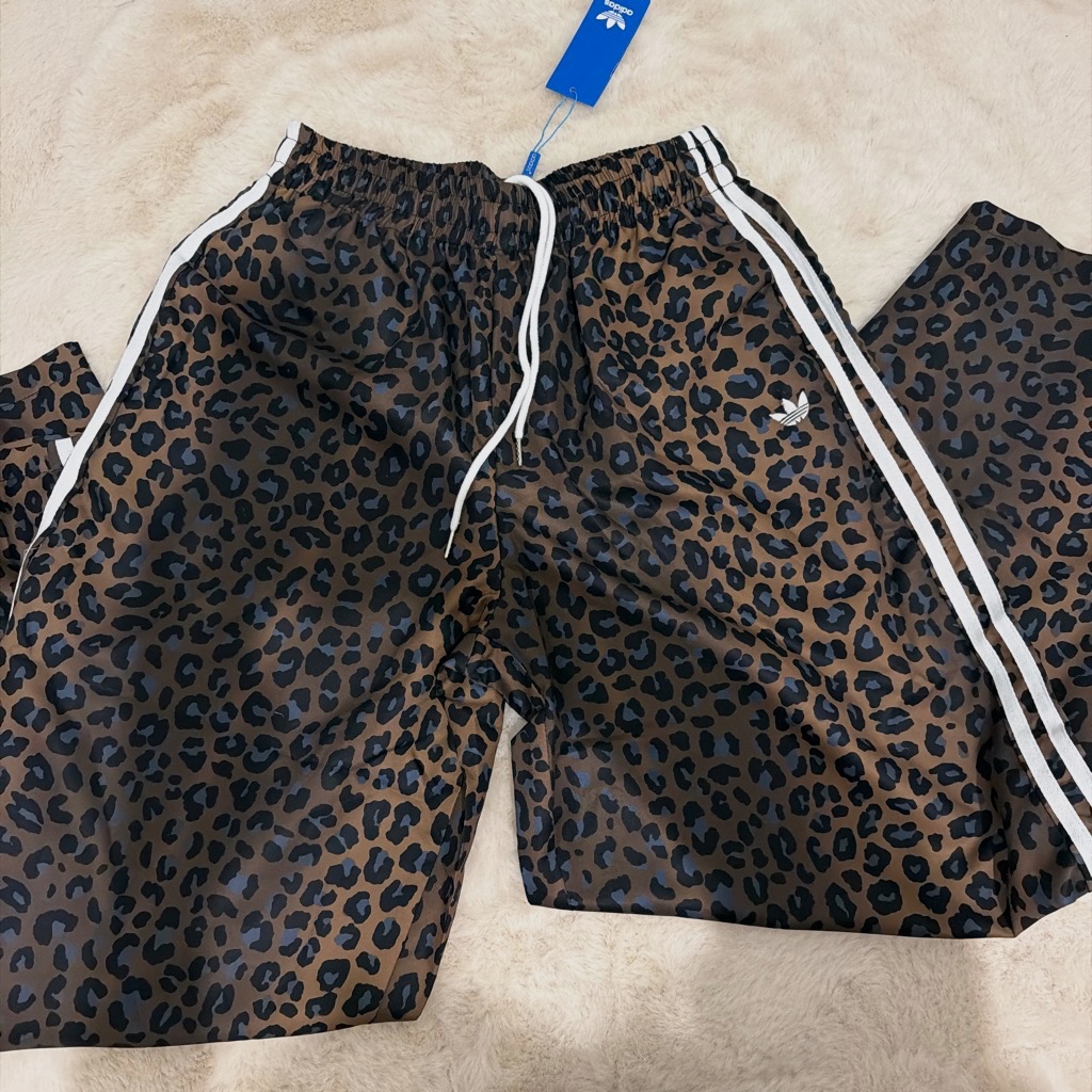 Pantalon adidas léopard 